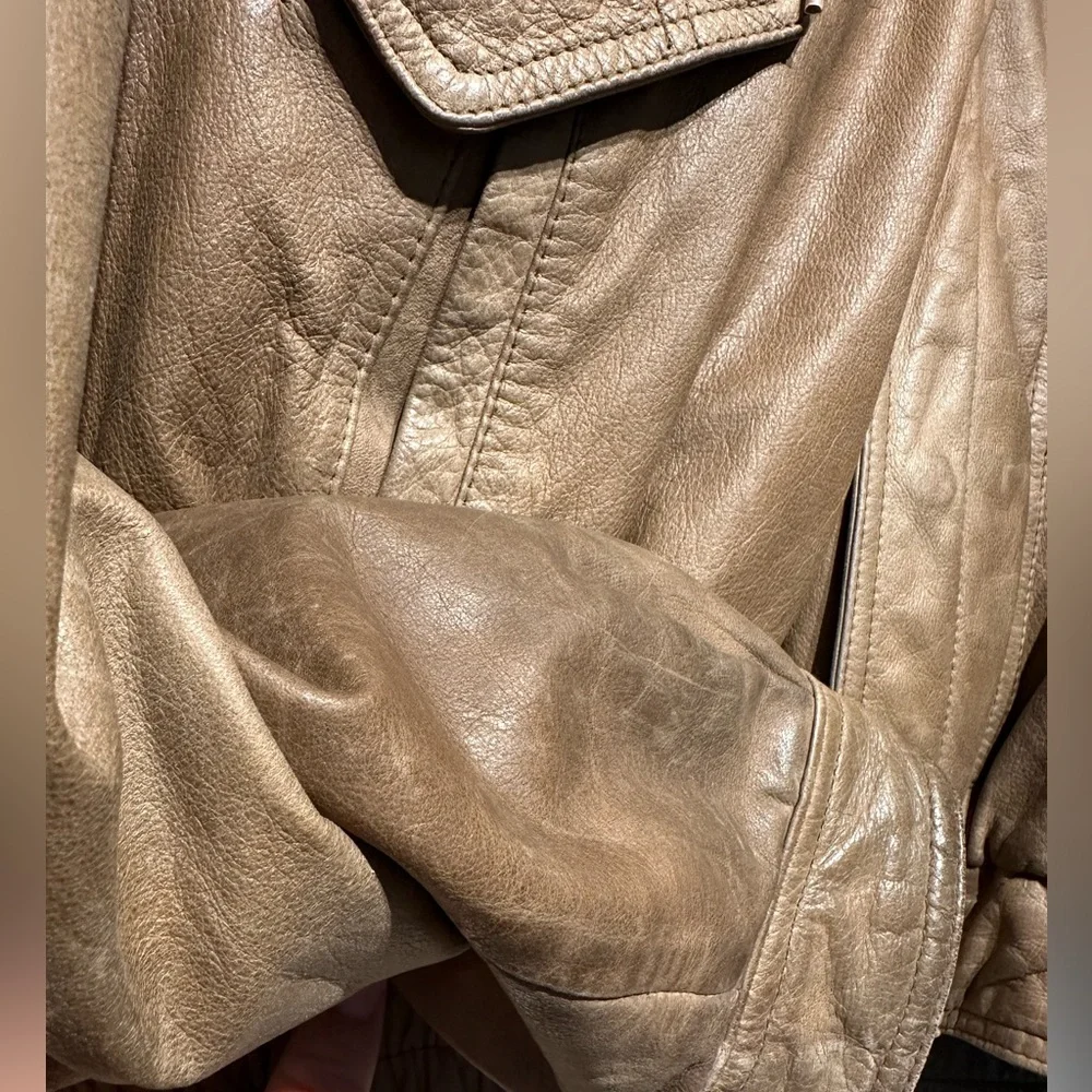 Adventure Bound Vintage 80s Leather Bomber - Picture 6 of 8